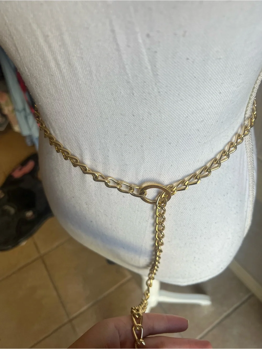 N/A elegant gold
